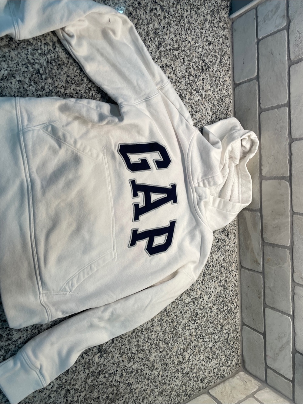 GAP White Hoodie with Navy Logo - Men's Pullover